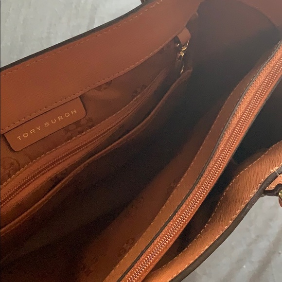 Tory Burch York Tote Bag - Picture 4 of 5